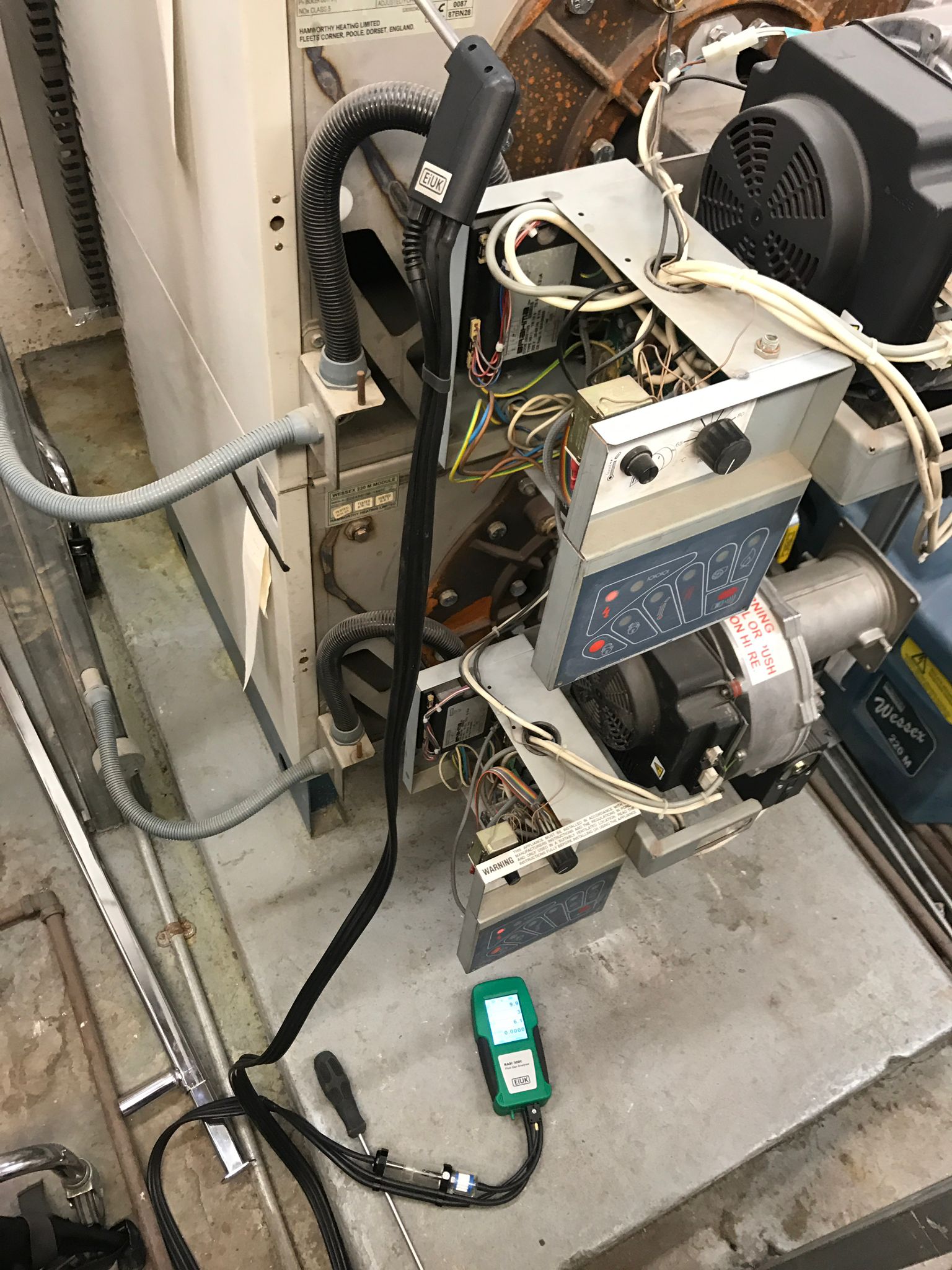 gas safe registered engineer near me Great Bookham, KT23